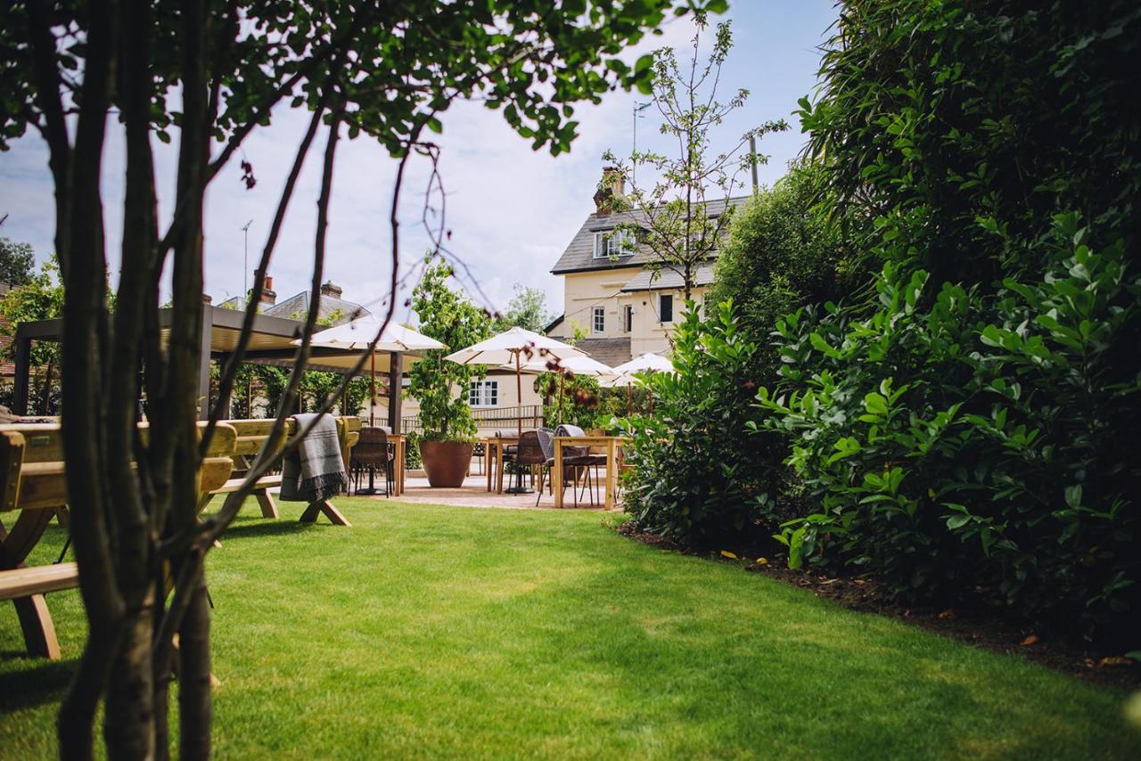 The Drummond At Albury Guildford Exterior photo