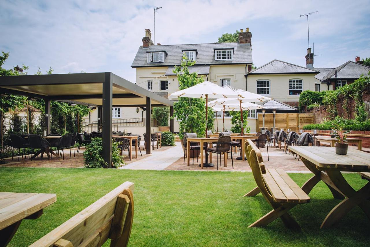 The Drummond At Albury Guildford Exterior photo
